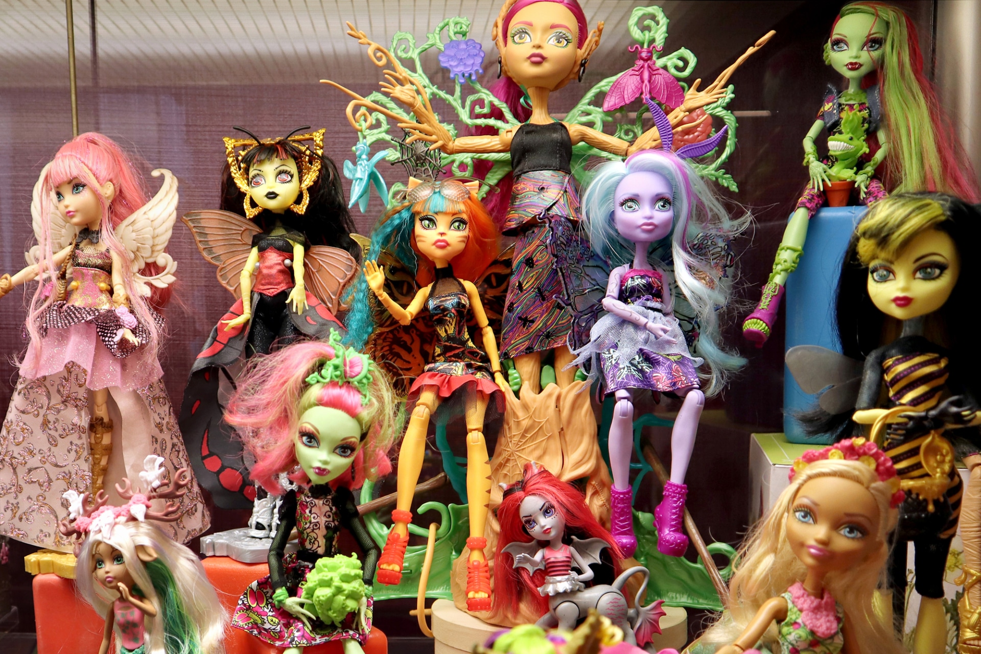 Warum Gibt Es Keine Monster High Puppen Mehr www.puppenkunst-museum.com